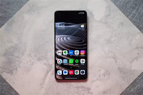 米粉向卢伟冰咨询小米16 Pro Max 卢伟冰:听不懂