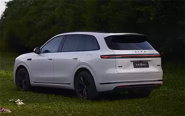 28.8万起 全新一代问界M7开售:30万价位最强选手登场