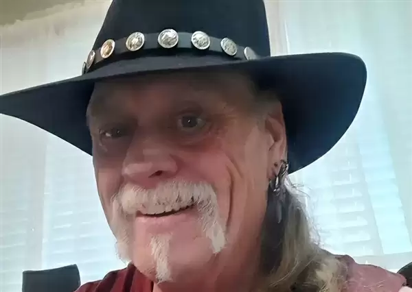 荷兰女子患罕见疾病 看到的人脸会扭曲为龙脸