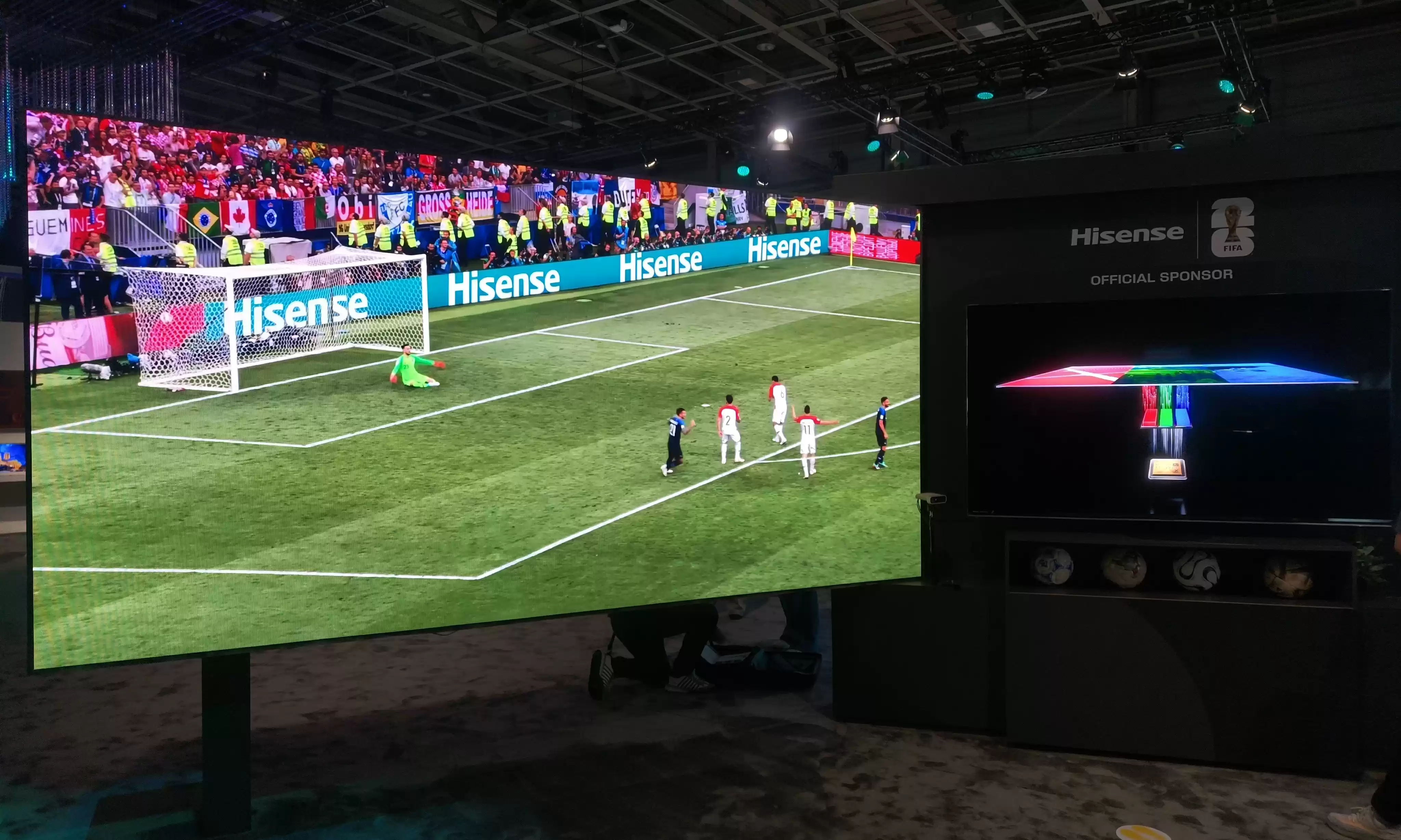 海信炸场 IFA 2025,全球显示进入RGB-Mini LED时刻