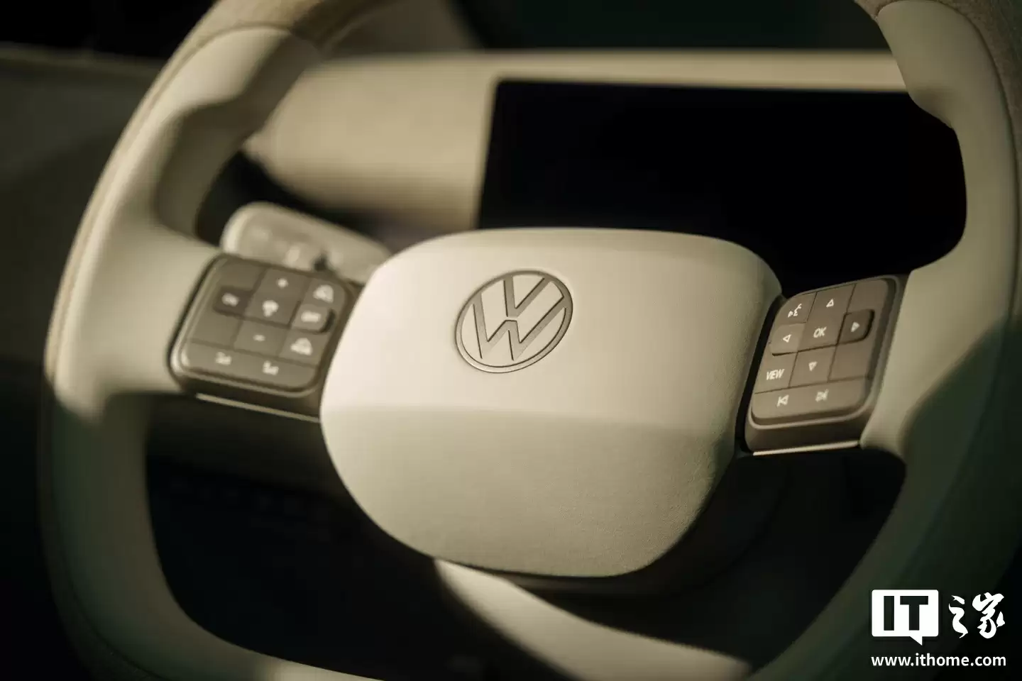 大众 ID. Cross 概念车亮相：定位入门电动 SUV，明年量产