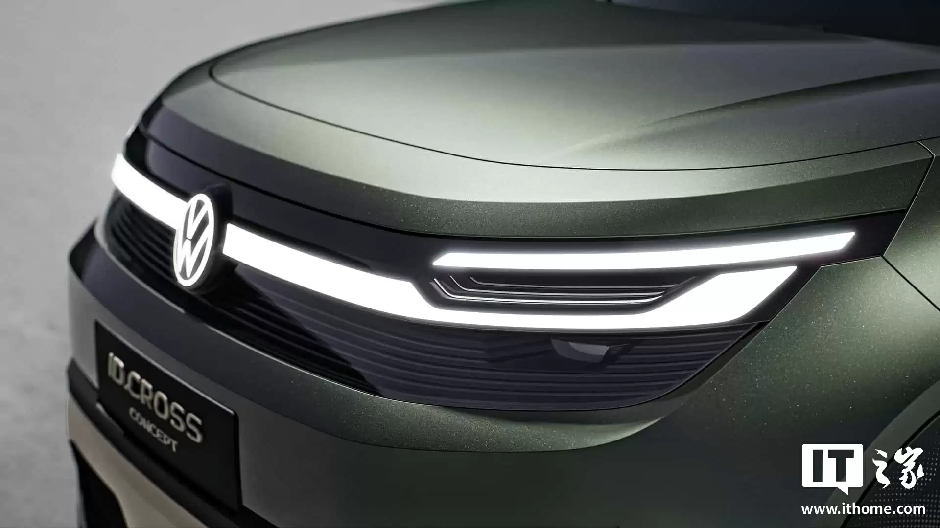 大众 ID. Cross 概念车亮相：定位入门电动 SUV，明年量产