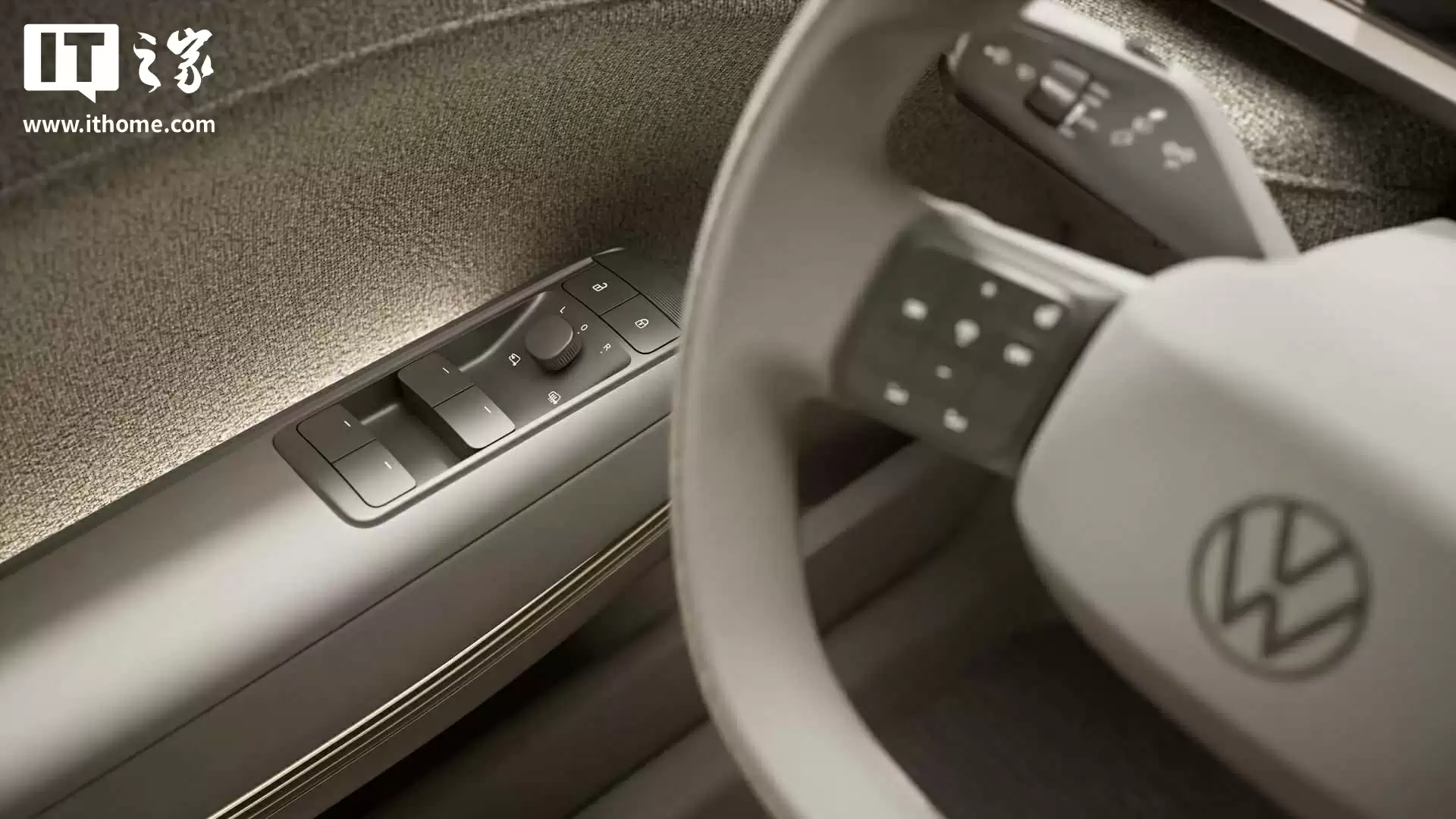 大众 ID. Cross 概念车亮相：定位入门电动 SUV，明年量产