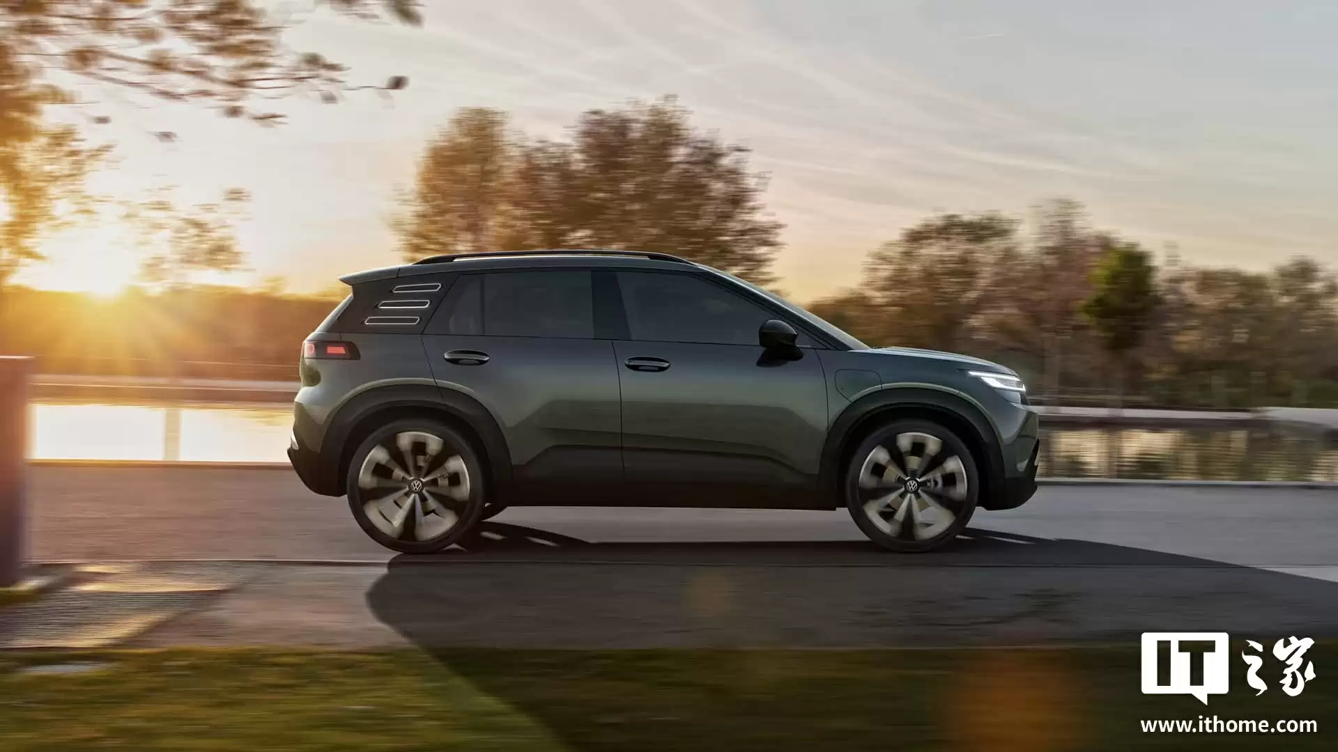 大众 ID. Cross 概念车亮相：定位入门电动 SUV，明年量产