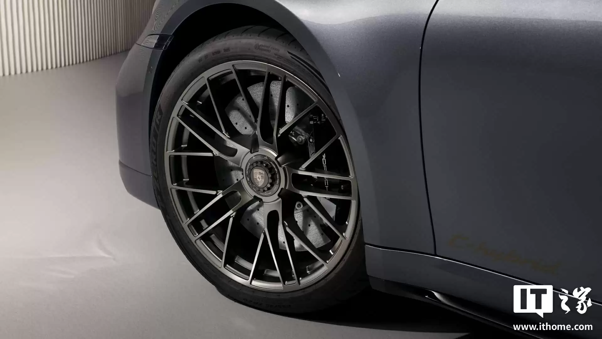 史上最强 911：2026 款保时捷 911 Turbo S 发布，混动系统加持、272.8 万元起