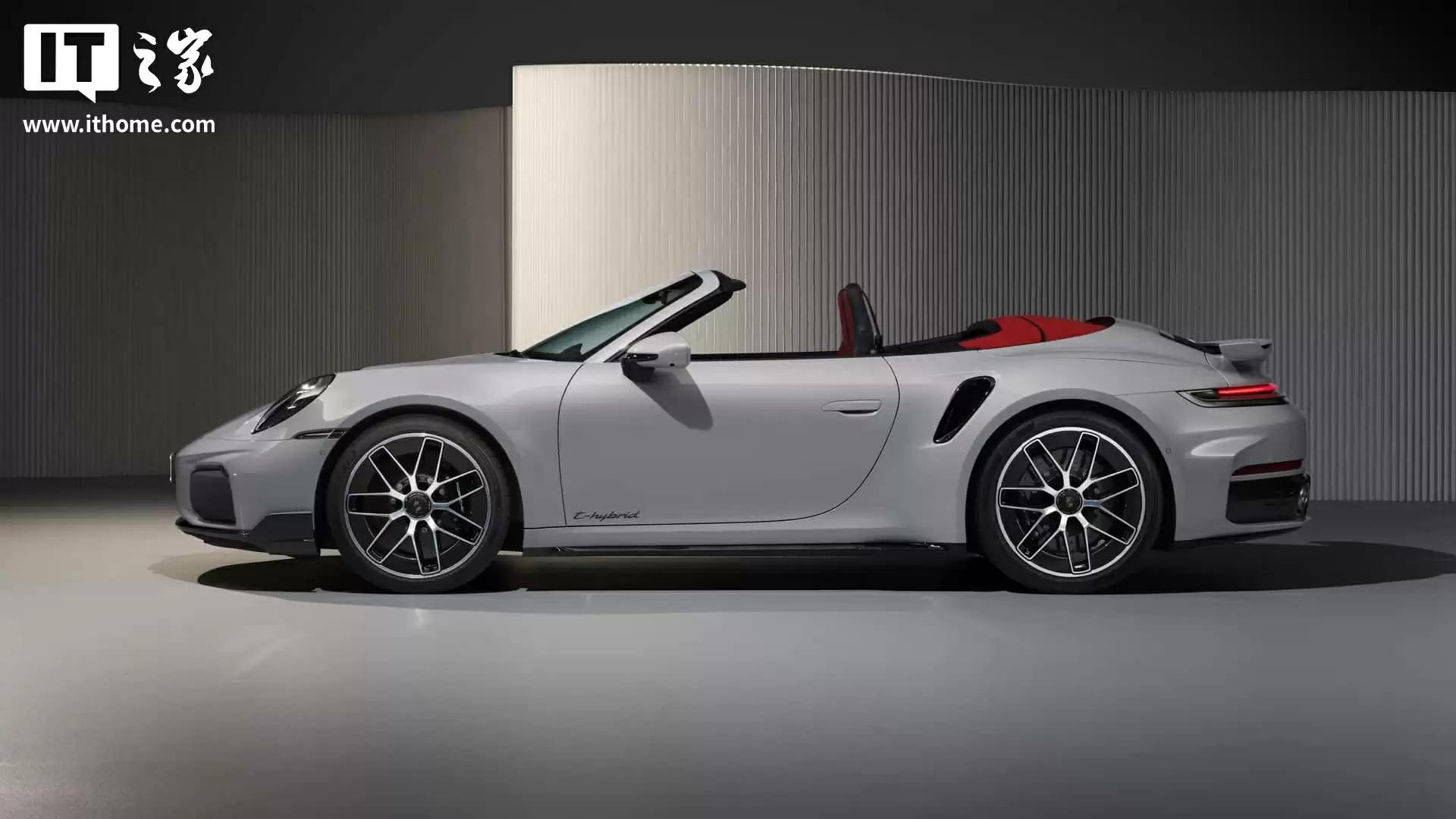 史上最强 911：2026 款保时捷 911 Turbo S 发布，混动系统加持、272.8 万元起