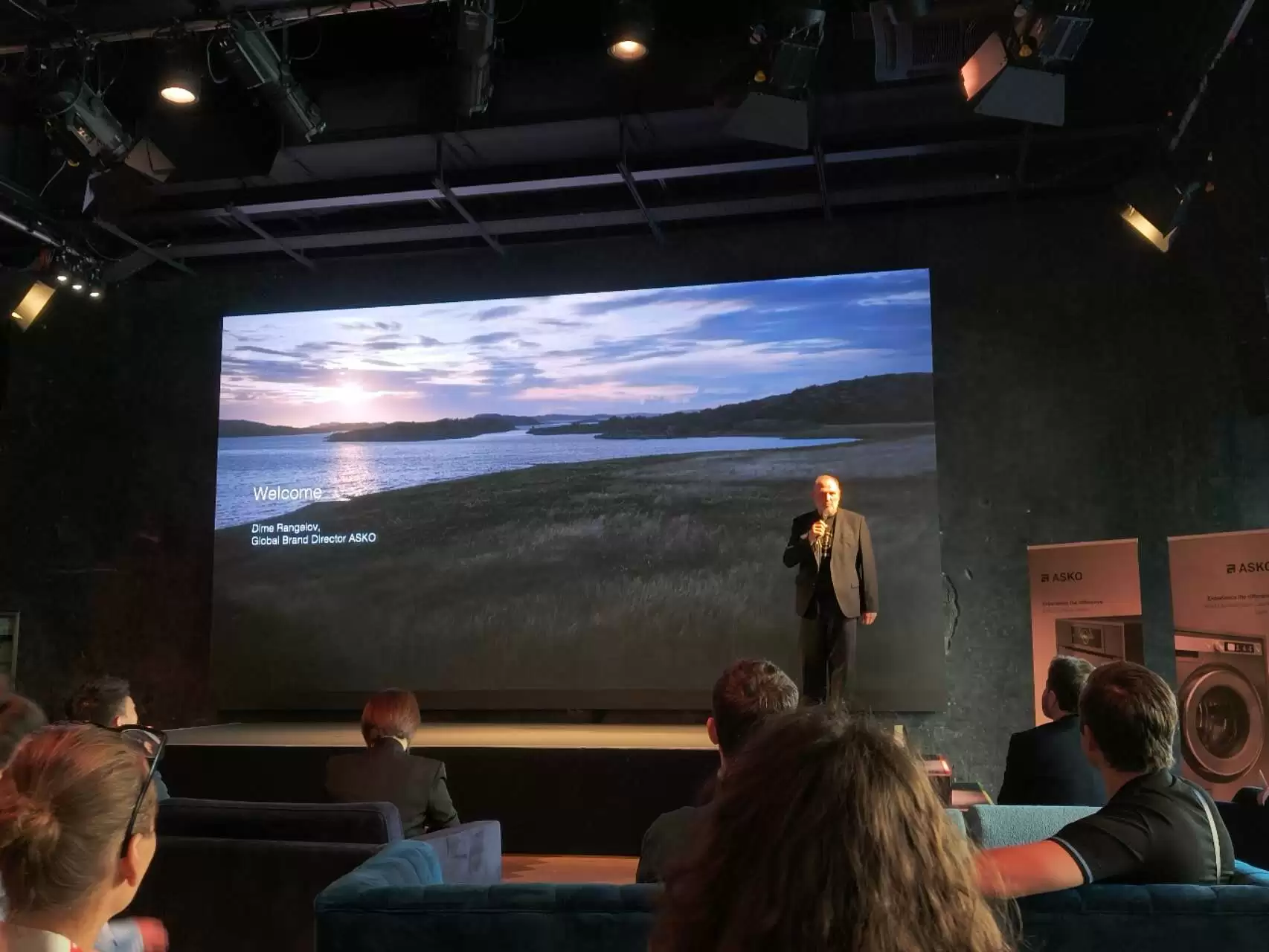 \ Wec h a tIMG440.webp