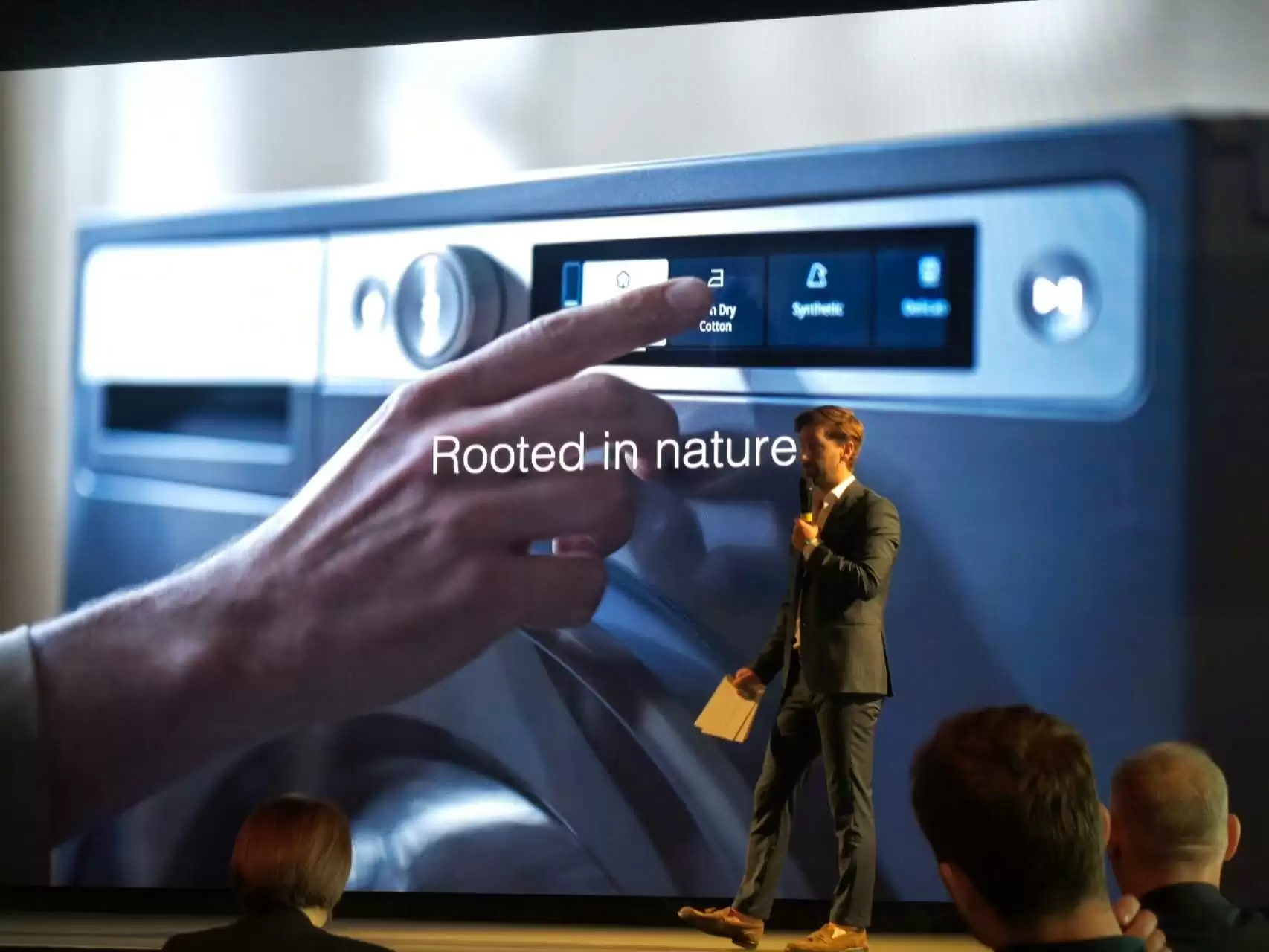 \ Wec h a tIMG442.webp