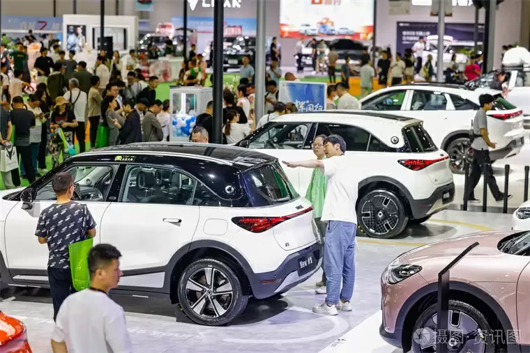 长安汽车副总杨大勇：未来至少35%用户仍选燃油车【附新能源汽车行业市场分析】