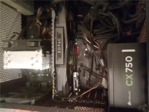 网友垃圾房捡到宝！一台GTX 1080+i7-7700主机：比在用主力机好太多