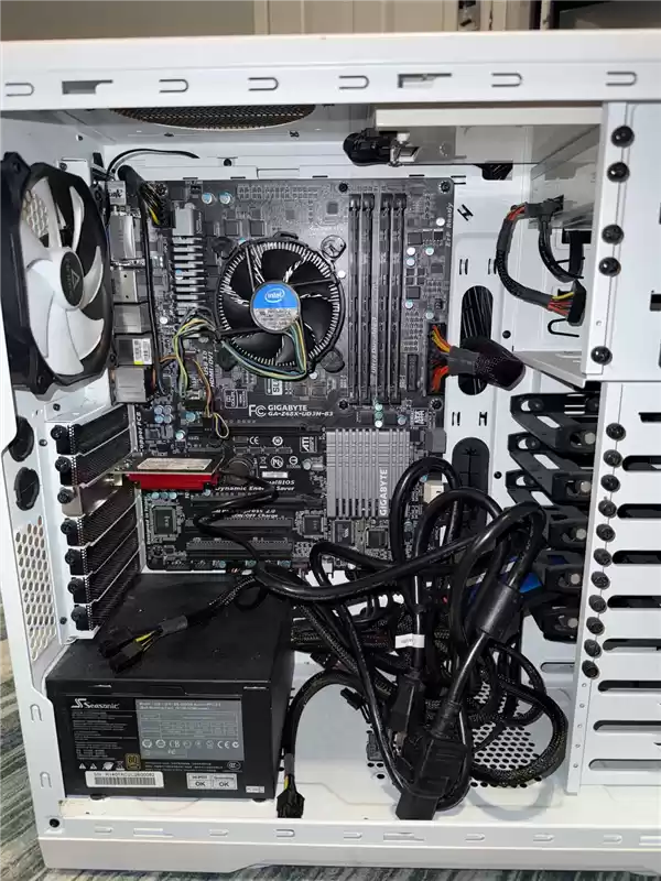 花9美元淘到二手主机：居然真能用！网友在线求升级建议