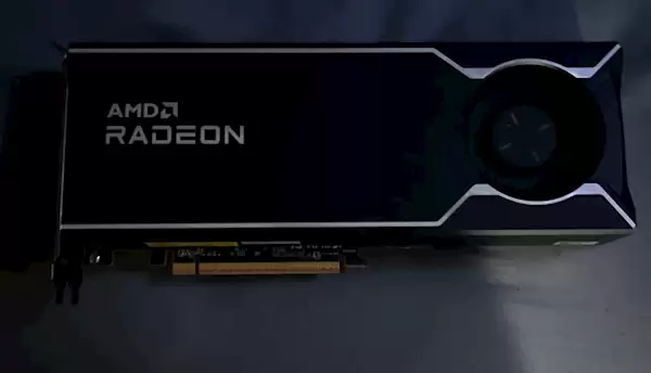 AMD Radeon AI PRO R9700原型卡首曝：32GB RX 9070 XTX传闻的源头