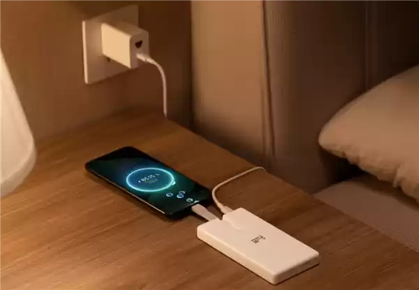 李小龙回应用华为充电宝充大疆Pocket 3会充爆：没任何问题