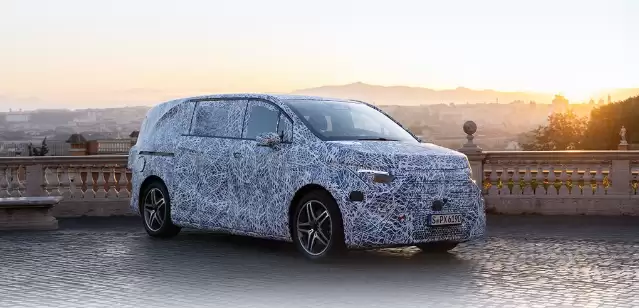 奔驰VLE原型车慕尼黑首秀，2026年上市