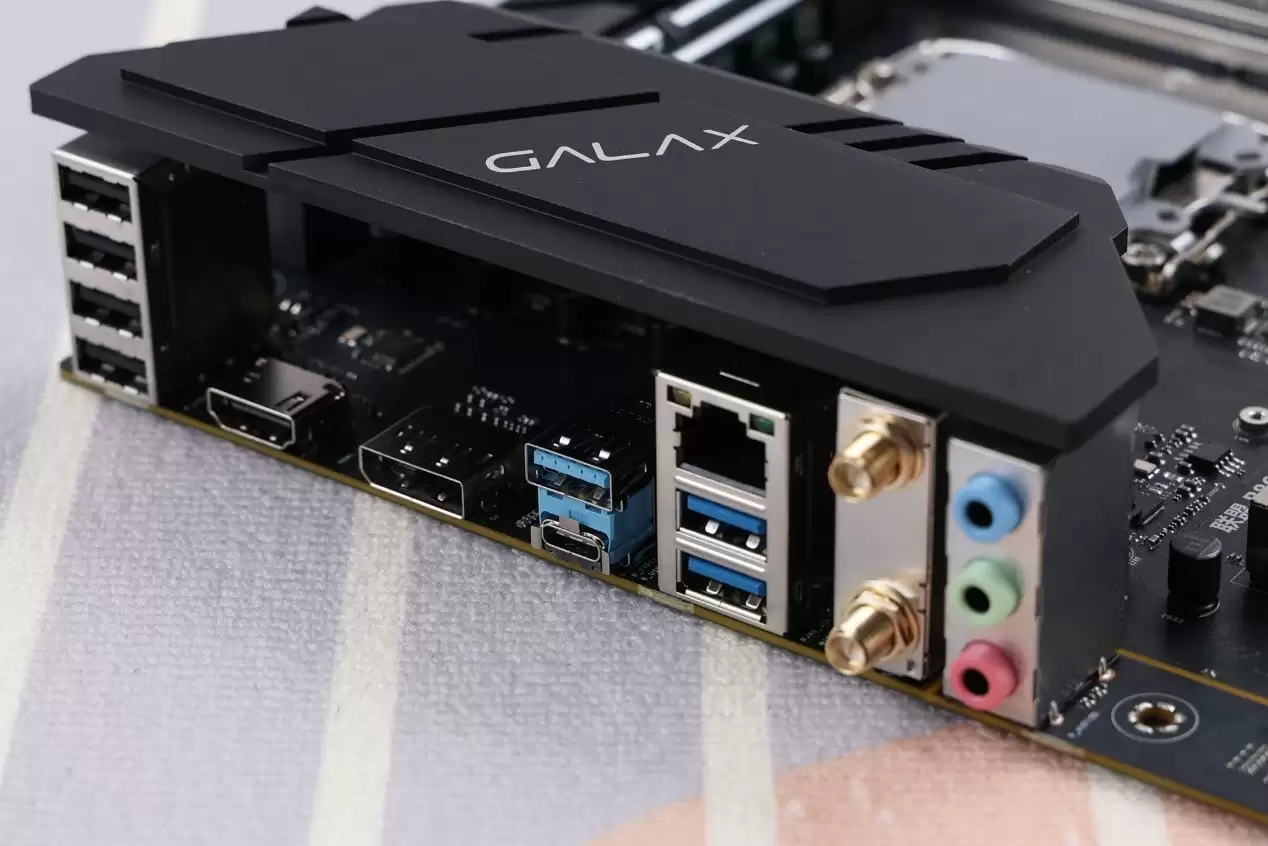 影驰联盟B860M WiFi黑武士主板开箱