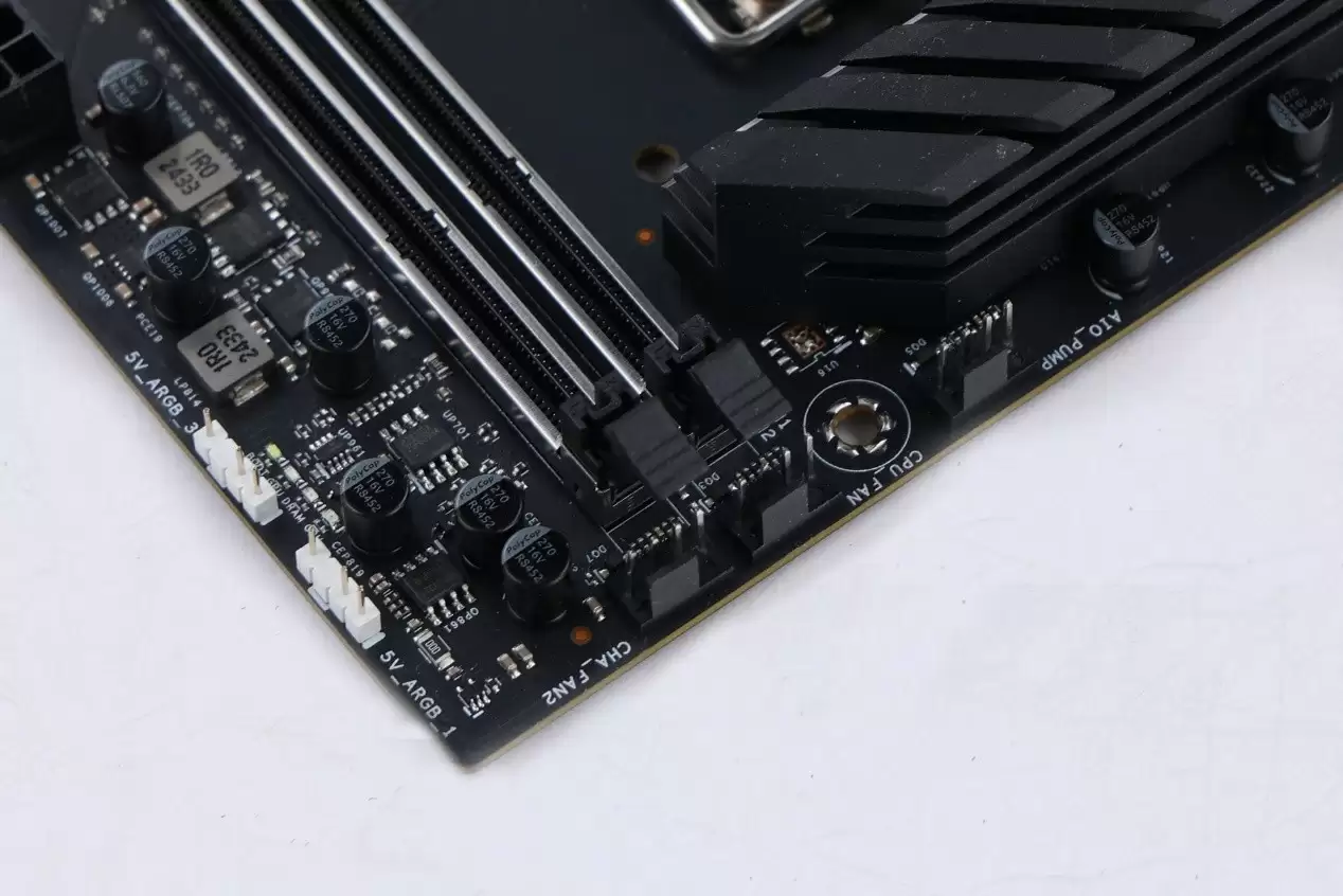 影驰联盟B860M WiFi黑武士主板开箱