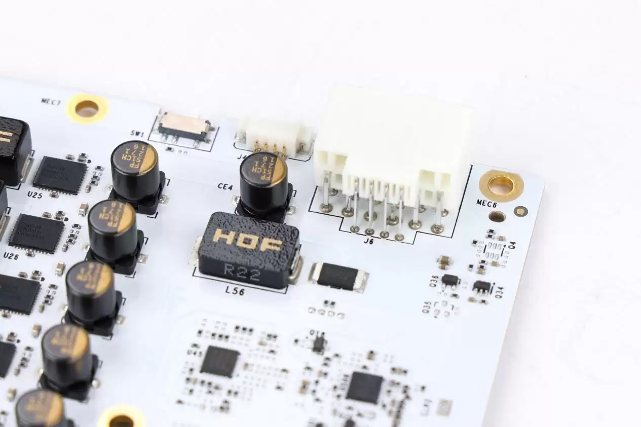 影驰RTX5080 HOF OC LAB Deluxe-X 开箱 纯白旗舰，王者归来