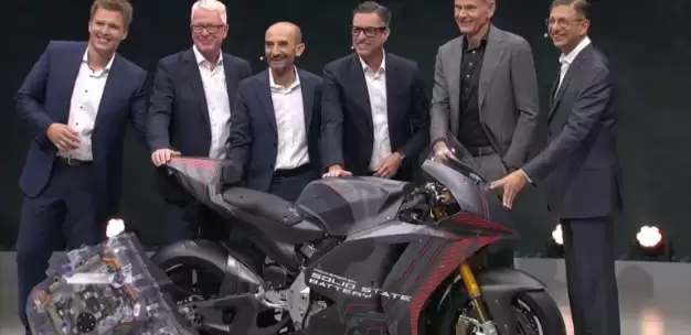 能量密度达 844Wh / L，QuantumScape 和大众联合展示搭载固态电池的杜卡迪摩托车