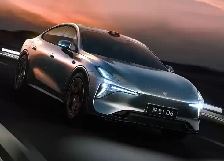 长安深蓝 L06 轿跑全球首发亮相:首搭 3nm 车规级芯片,采用磁流变悬架