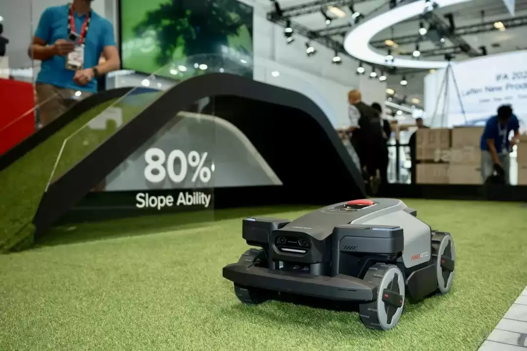 从扫地机到割草机：石头的「功夫」，藏在技术与极致体验里