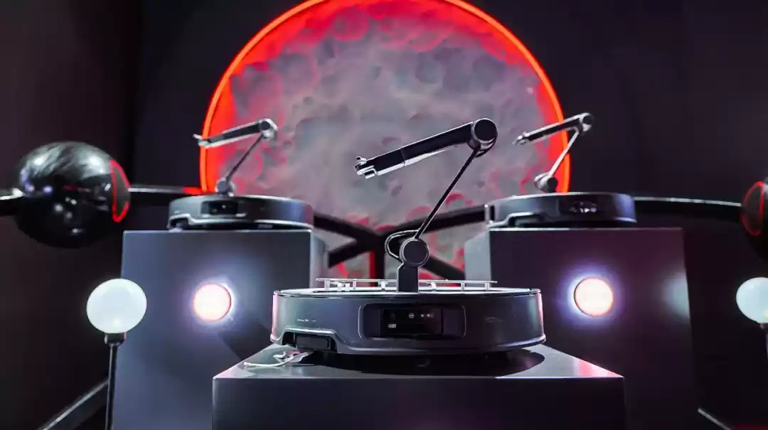 从扫地机到割草机：石头的「功夫」，藏在技术与极致体验里