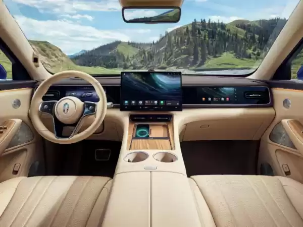 全新问界M7公布售价后“爆”了:App被挤崩