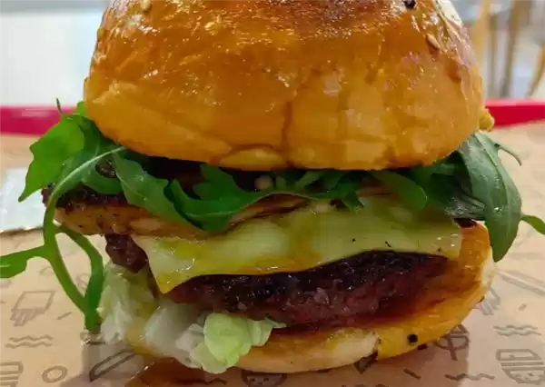 复旦大学鹅肝汉堡爆火：仅对校内开放 添15元加鹅肝