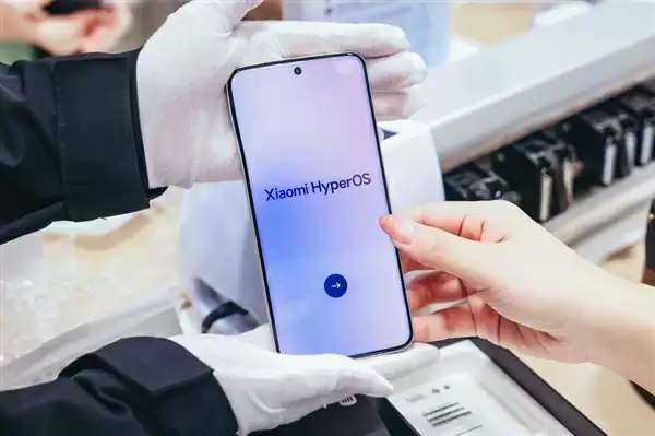 澎湃OS 3 Beta版口碑良好 卢伟冰：金凡可以上桌了