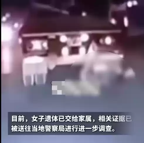 唏嘘!美女骑手驾驶摩托车超车时遭大货车碾压身亡:带头盔被幸免