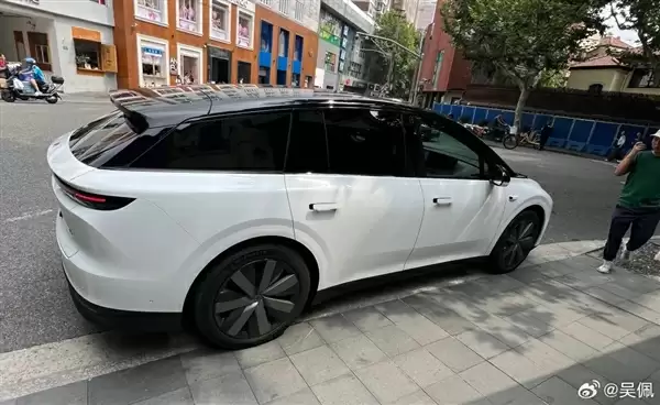 理想纯电路上最关键一环 全新i6实车曝光:预计售价25万级