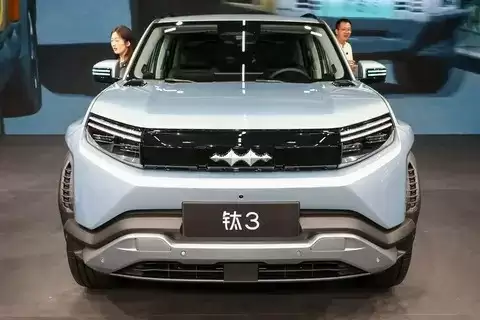 8月方盒子车型销量榜单揭晓：哈弗大狗、BJ30领跑，坦克系列稳居前列