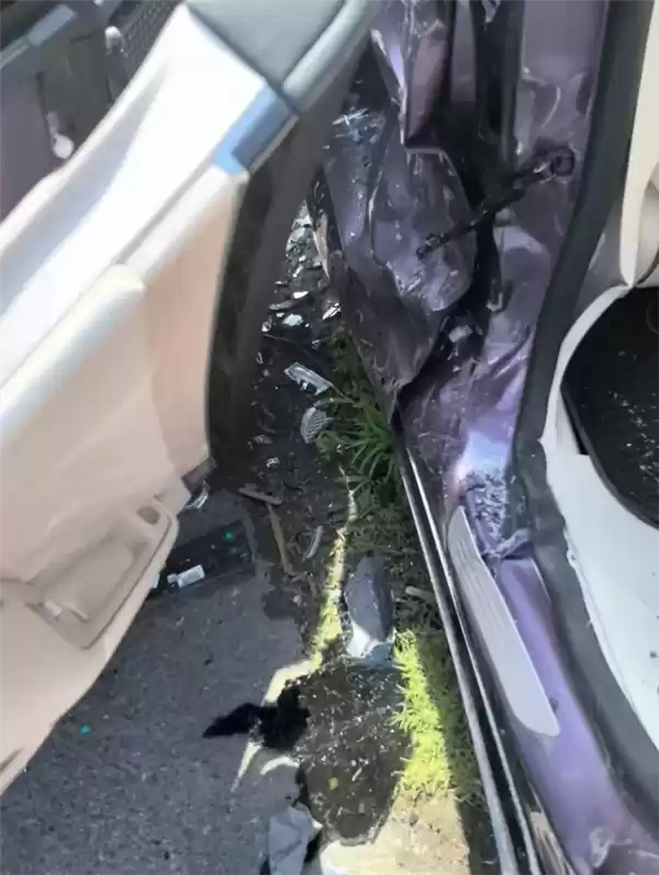 智界R7被大货车撞击致报废：护住了车主一家人