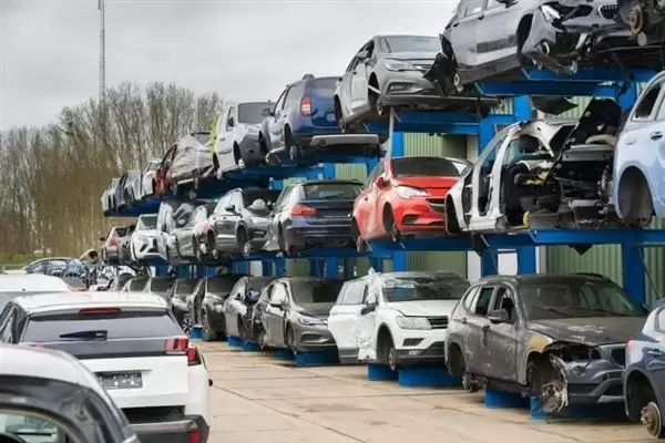 宝马CEO齐普策质疑欧盟2035燃油车禁令合理性