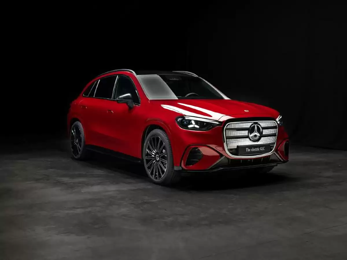 告别胶粘封装：奔驰纯电 GLC 配 94 kWh 模块化电池