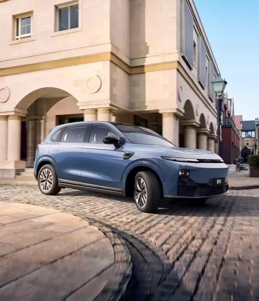 零跑 B10 汽车登陆欧洲市场：2.99 万欧元起售、可选 3 种配置