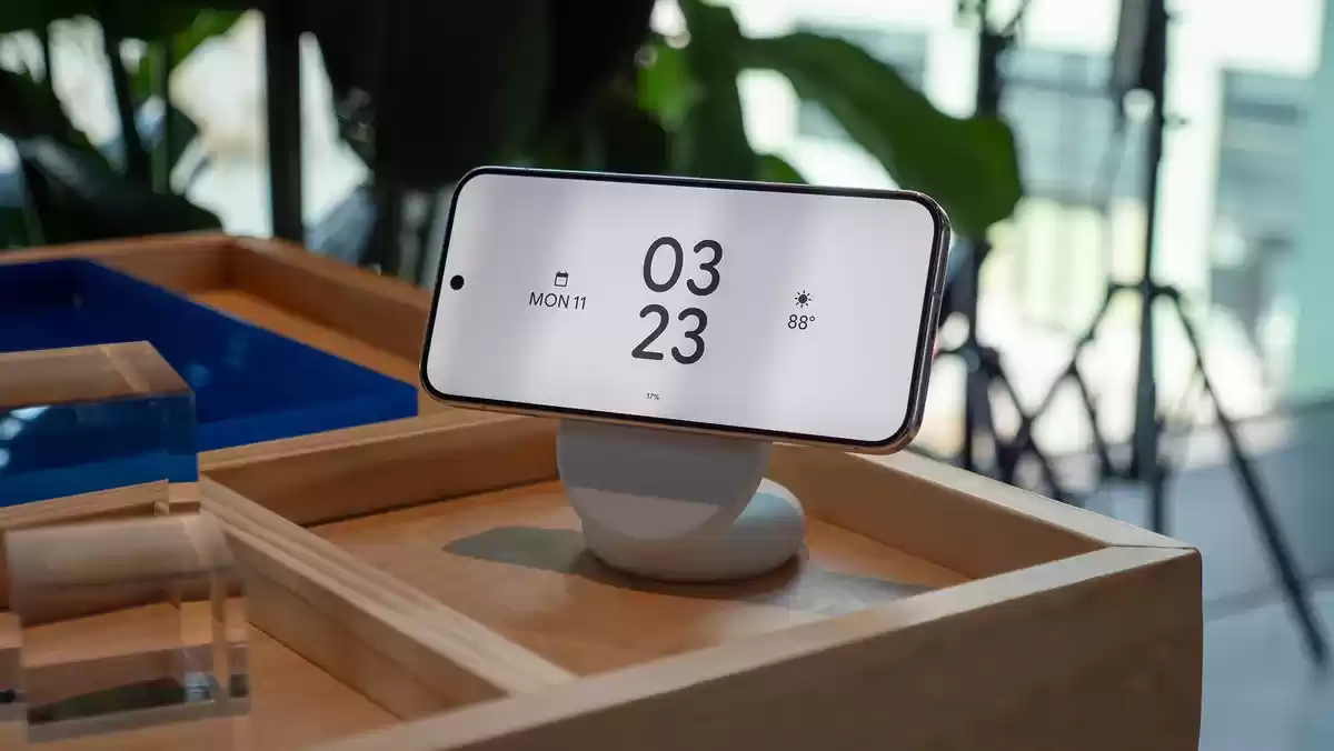 谷歌 Pixel 10 Pro 手机屏幕“不够护眼”，480Hz PWM 调光落后于竞品