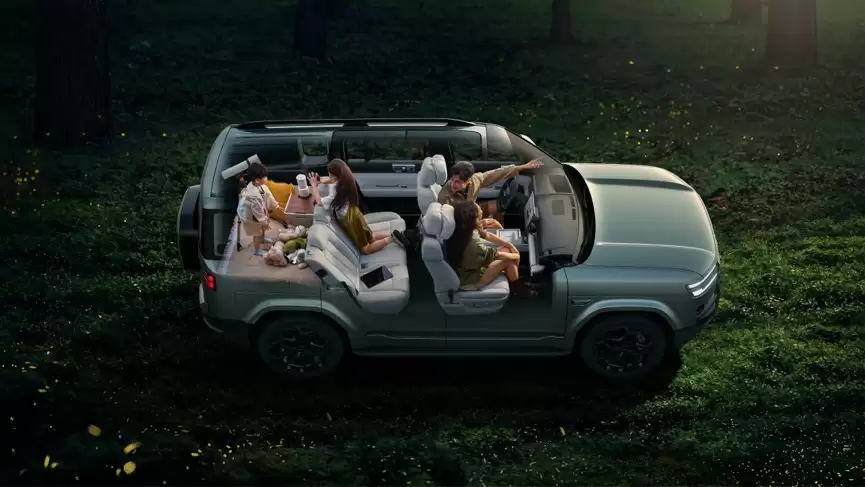 比亚迪“大五座天花板”方程豹钛 7 火爆上市，售价 17.98 万元起