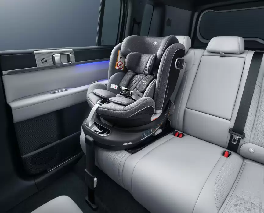 比亚迪“大五座天花板”方程豹钛 7 火爆上市，售价 17.98 万元起