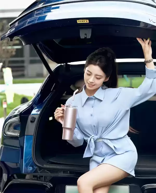 2025小米中秋礼盒公布：澎湃OS、玄戒O1、超级小爱造型