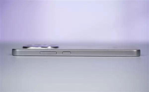 开启手机6年耐用新时代！OPPO A6 Pro图赏