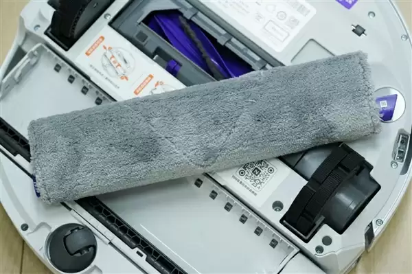 履带式热活水循环洗地！云鲸J6图赏