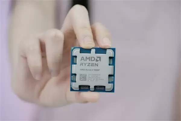 新一代的千元神U！AMD锐龙5 9500F处理器图赏