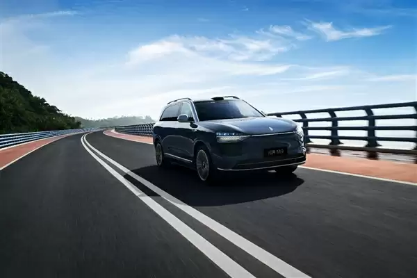 从“不敢想”到“销冠” 问界M9如何用产品力打破国产豪华天花板