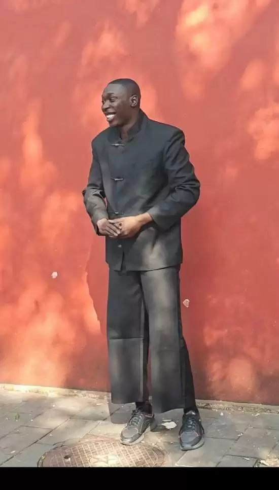 网红Khaby Lame开启中国行，首站北京探访故宫