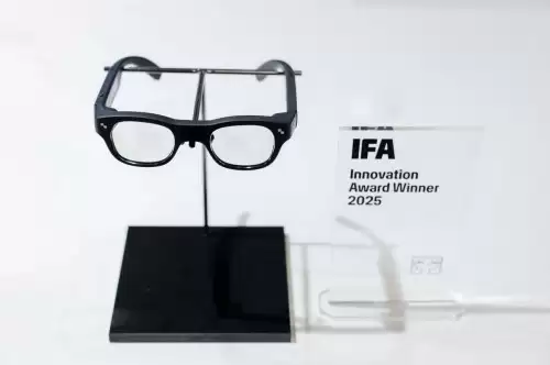 全球第一硬实力展现，雷鸟创新参展IFA2025斩获官方大奖