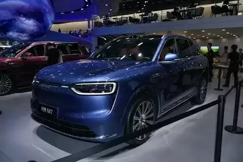 小米YU7登顶，8月中大型SUV销量榜单揭晓