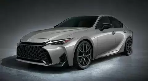 新款雷克萨斯IS发布，外观更激进，内饰升级科技感提升