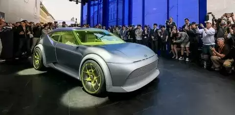 现代发布IONIQ 3概念车，2026年量产，填补中大型电动车市场空白