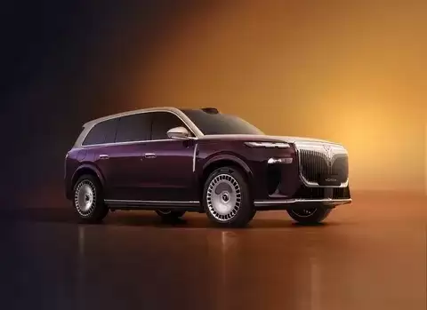 岚图发布全新旗舰SUV：六座布局、370km纯电续航、搭载高阶智驾系统