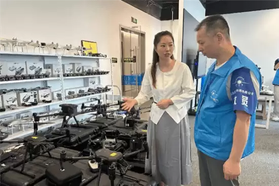 易娟创办疆灵科技，年维修无人机超6000台，拓展智能设备维修新业态